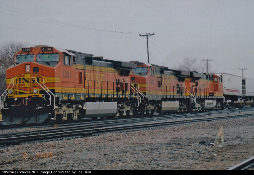 BNSF 4384 West